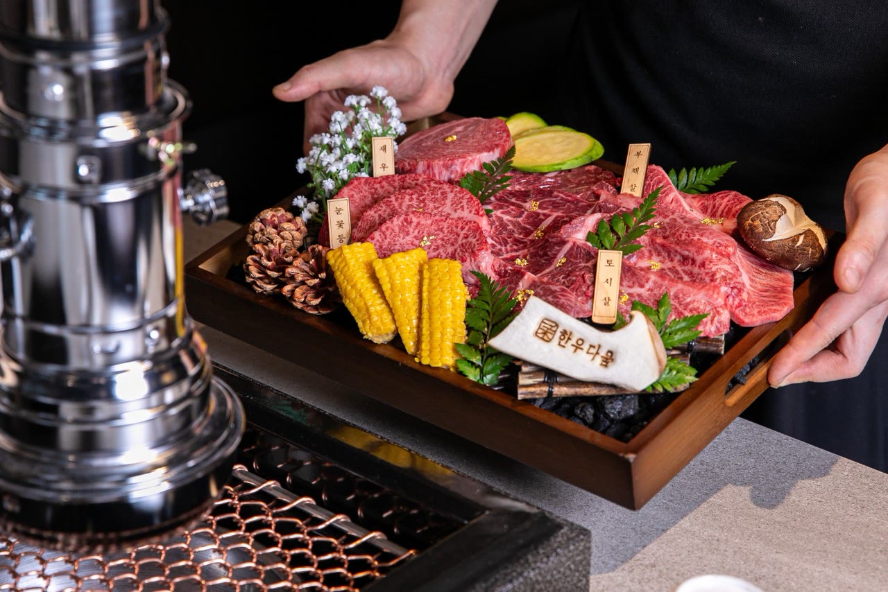 한우다움 홍대본점 — 등급이 아니라, 과정으로 완성됩니다. (챕터 01, 홍대 한우 Korean BBQ)